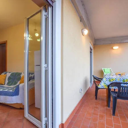 2 Bedroom In *