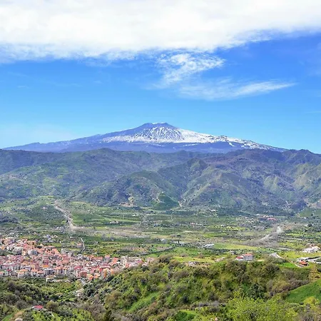 Awesome In * Giardini Naxos